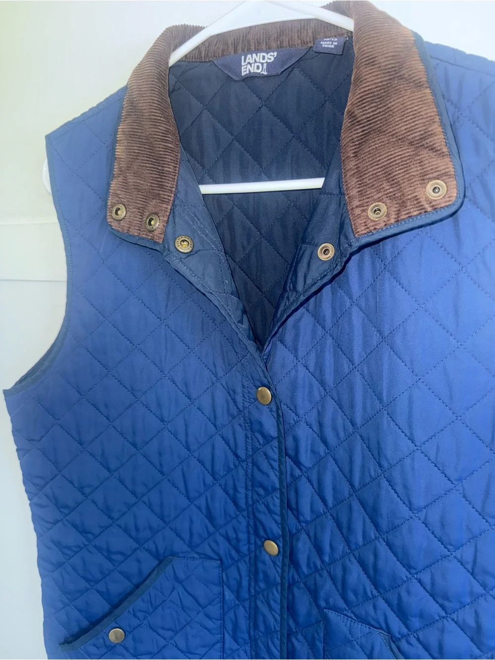 Lands End Kids Quilted  Barn Vest Blue Corduroy Collar Snap Front Kids M 10-12